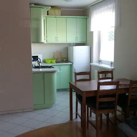 Kawalerka Na Parterze Daire *